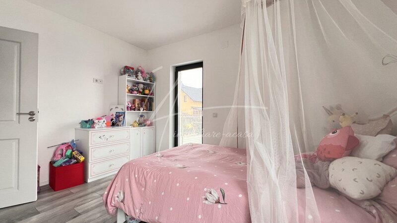 Arges Vila in Art Vertical Geamana  3 Dormitoare Terasa vedere panoramica